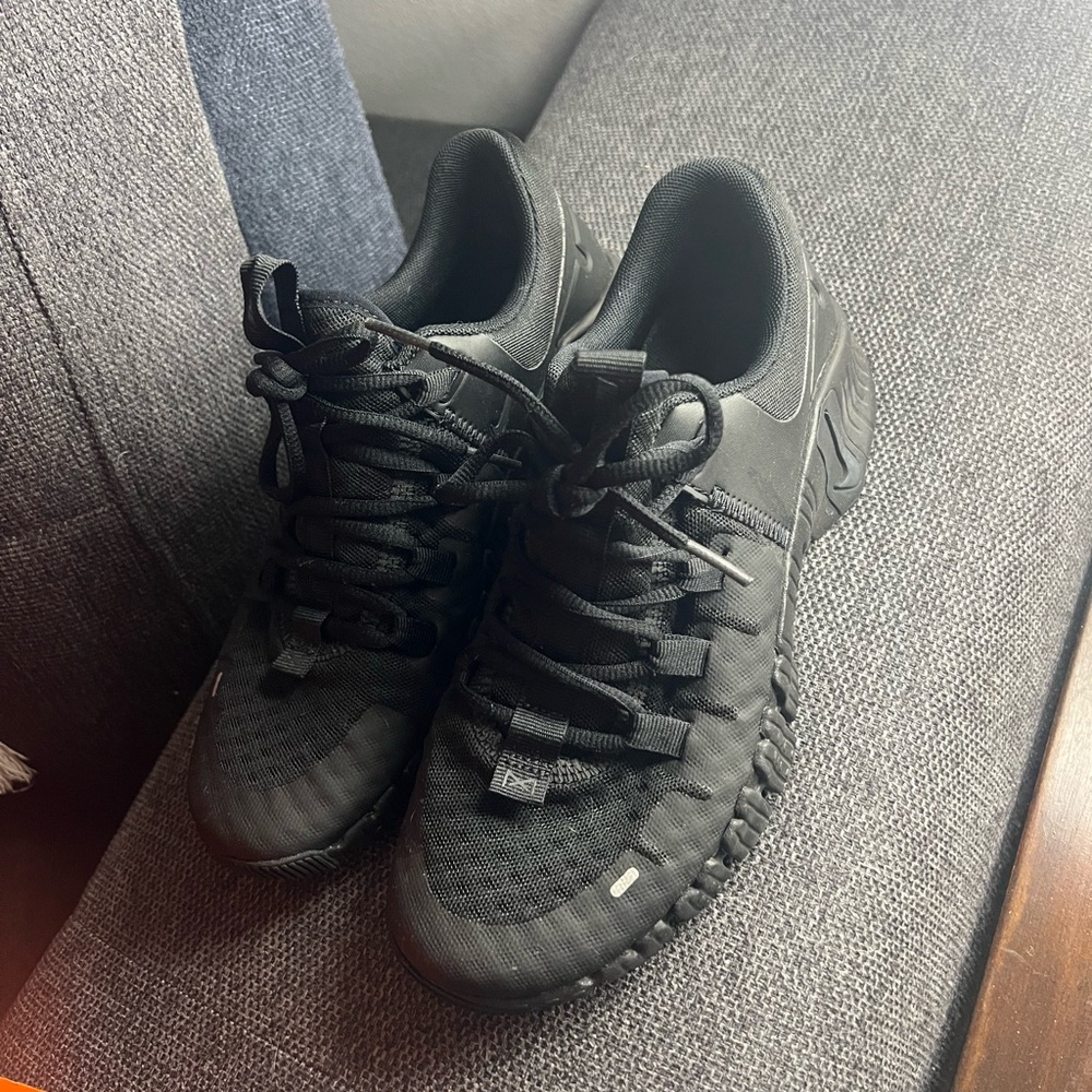 Black Athletic Men's Shoes